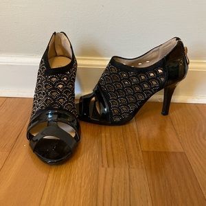 Black party open-toe heels!